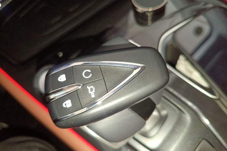 Used CHANGAN CS75 2025 Model PRO 1.5T Enjoyment 7-Seater Interior 1