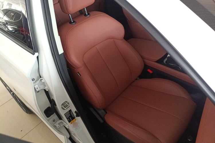 Used CHANGAN CS75 2025 Model PRO 1.5T Enjoyment 7-Seater Right Front Seat