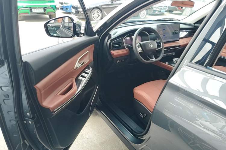 Used CHANGAN CS75 2026 Model PRO 1.5T DCT Prestige 7-Seater Driver Seat