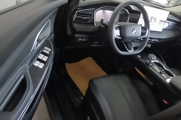 Used CHANGAN CS75 2026 Model PRO 1.5T DCT Prestige 7-Seater Driver Seat