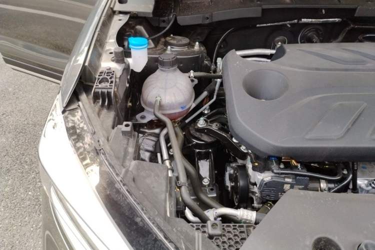 Used CHANGAN CS75 2026 Model PRO 1.5T DCT Comfort 5-Seater Engine Bay Right