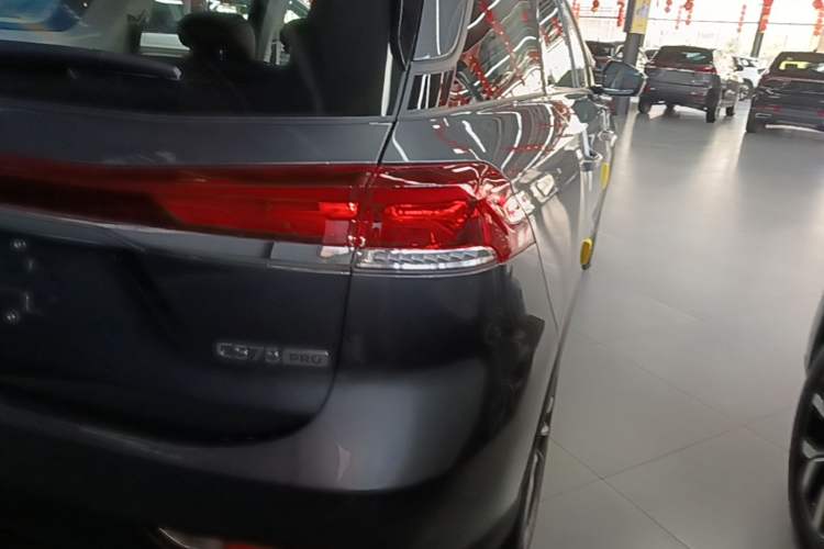 Used CHANGAN CS75 2026 Model PRO 1.5T DCT Prestige 7-Seater Exterior 3