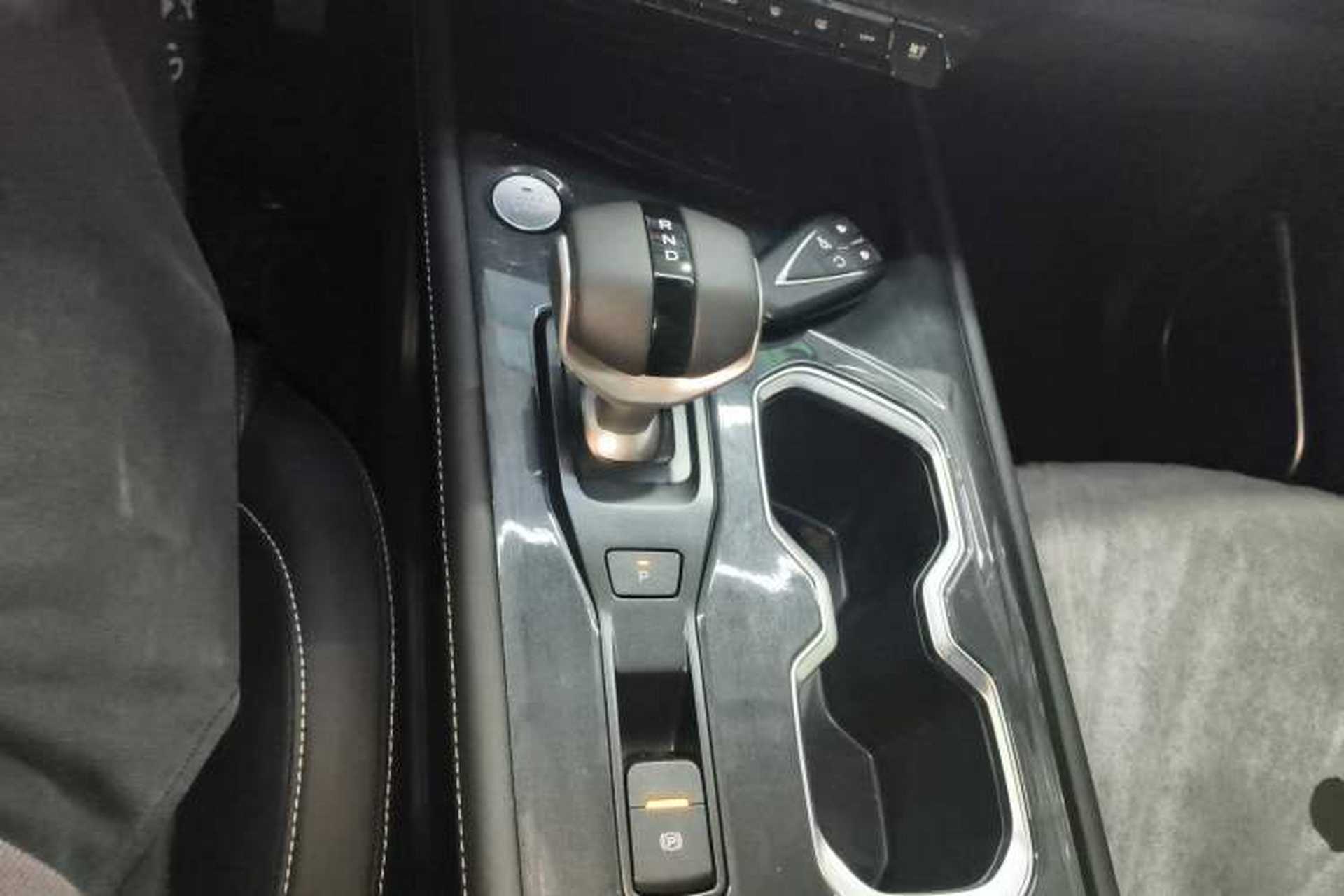 Used CHANGAN CS75 2026 Model PRO 1.5T DCT Prestige 7-Seater Gear Lever