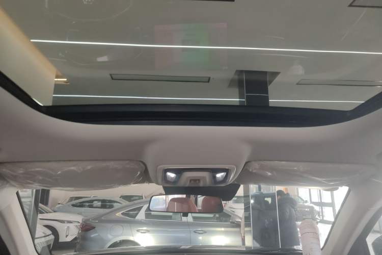 Used CHANGAN CS75 2026 Model PRO 1.5T DCT Prestige 7-Seater Headliner