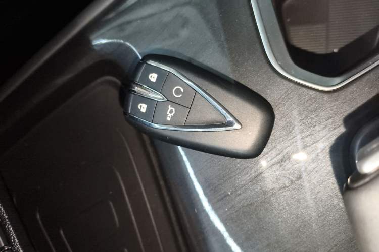 Used CHANGAN CS75 2026 Model PRO 1.5T DCT Prestige 7-Seater Interior 1
