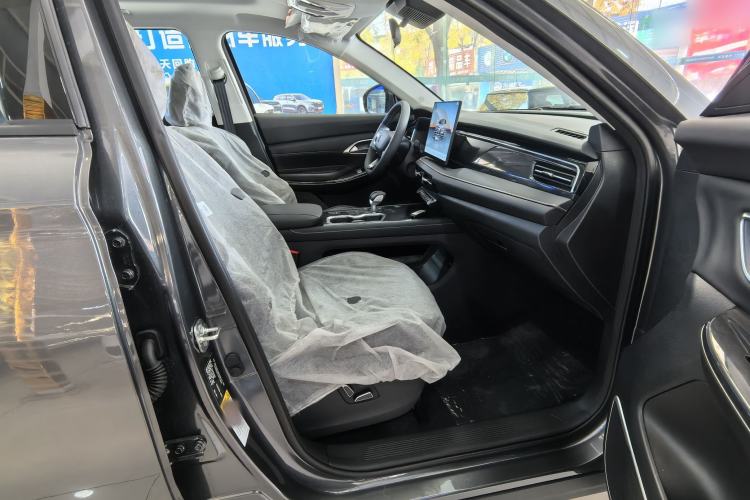 Used CHANGAN CS75 2026 Model PRO 1.5T DCT Prestige 7-Seater Interior 3