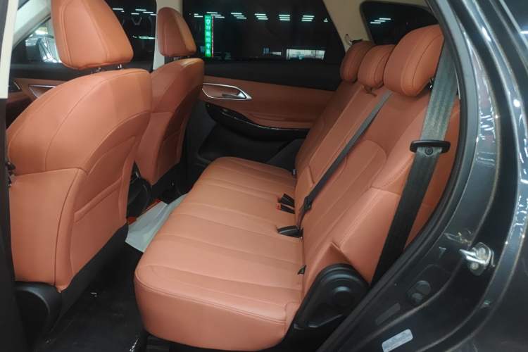 Used CHANGAN CS75 2026 Model PRO 1.5T DCT Prestige 7-Seater Interior 4