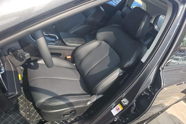 Used CHANGAN CS75 2026 Model PRO 1.5T DCT Prestige 7-Seater Left Front Seat