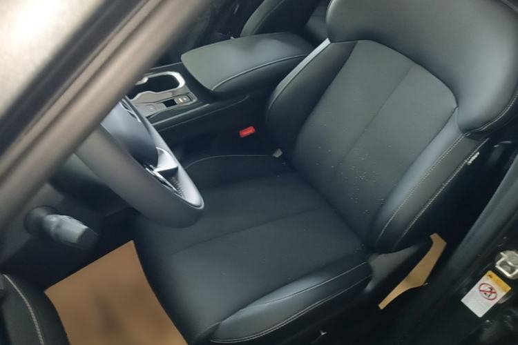 Used CHANGAN CS75 2026 Model PRO 1.5T DCT Prestige 7-Seater Left Front Seat