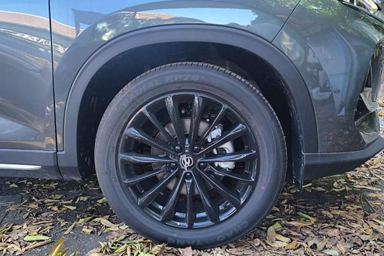 Used CHANGAN CS75 2026 Model PRO 1.5T DCT Prestige 7-Seater Right Front Wheel Hub