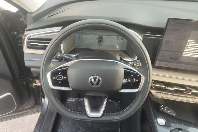 Used CHANGAN CS75 2026 Model PRO 1.5T DCT Prestige 7-Seater Steering Wheel