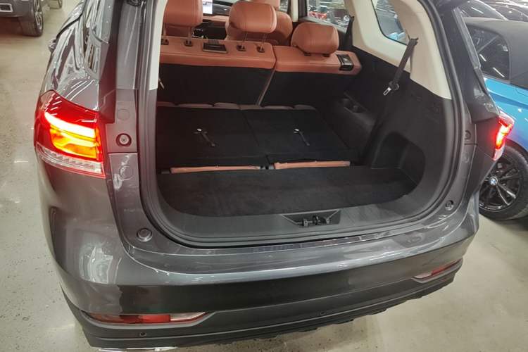 Used CHANGAN CS75 2026 Model PRO 1.5T DCT Prestige 7-Seater Trunk