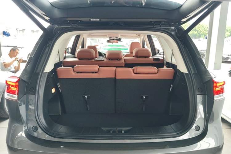Used CHANGAN CS75 2026 Model PRO 1.5T DCT Prestige 7-Seater Trunk