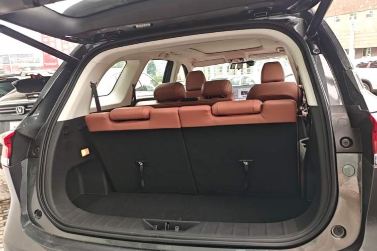 Used CHANGAN CS75 2026 Model PRO 1.5T DCT Prestige 7-Seater Trunk