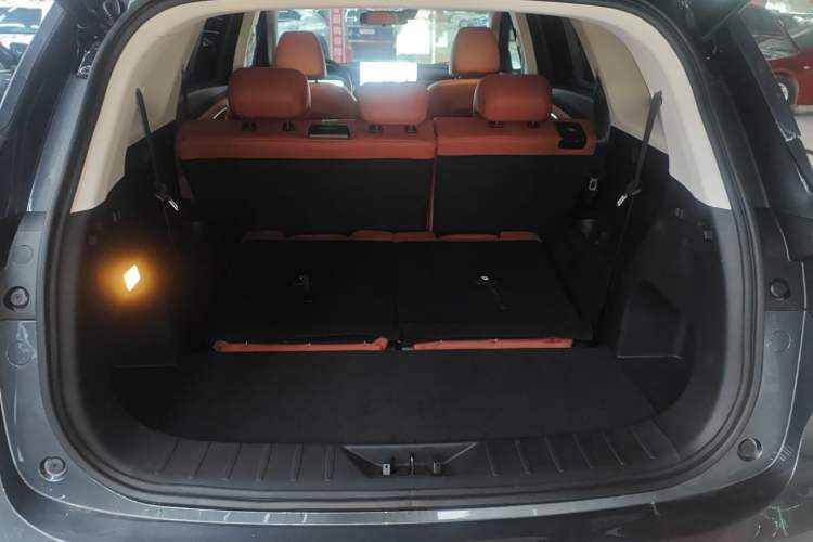 Used CHANGAN CS75 2026 Model PRO 1.5T DCT Prestige 7-Seater Trunk