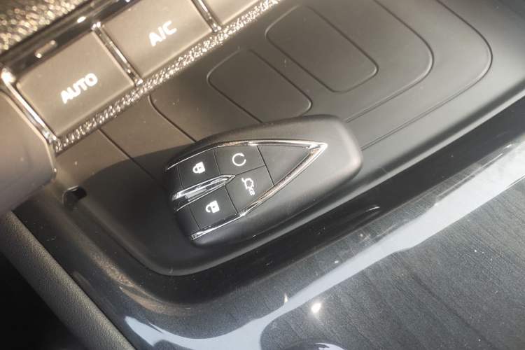 Used CHANGAN CS75 2026 Model PRO 1.5T DCT Prestige 7-Seater Vehicle Key