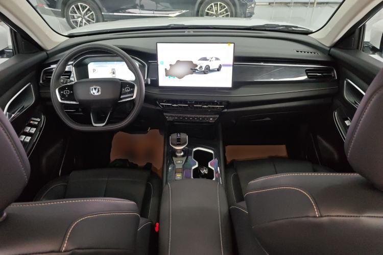 Used CHANGAN CS75 2026 Model PRO 1.5T DCT Prestige 7-Seater Center Console