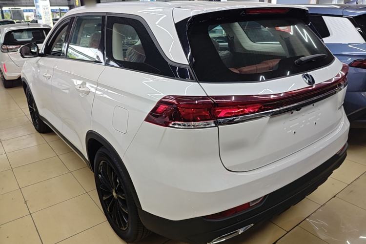 Used CHANGAN CS75 2026 Model PRO 1.5T DCT Prestige 7-Seater Exterior 2