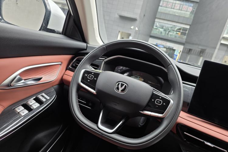 Used CHANGAN CS75 2026 Model PRO 1.5T DCT Prestige 7-Seater Interior 11
