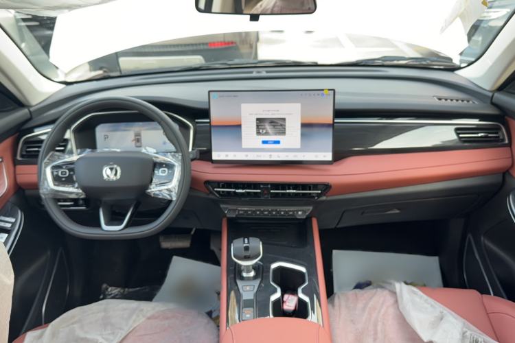Used CHANGAN CS75 2026 Model PRO 1.5T DCT Prestige 7-Seater Interior 3
