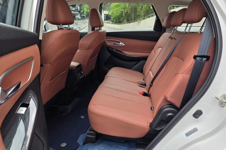Used CHANGAN CS75 2026 Model PRO 1.5T DCT Prestige 7-Seater Interior 4