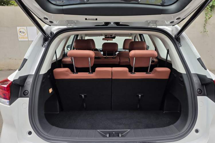 Used CHANGAN CS75 2026 Model PRO 1.5T DCT Prestige 7-Seater Interior 8