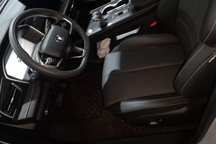 Used CHANGAN CS75 2026 Model PRO 1.5T DCT Prestige 7-Seater Left Front Seat