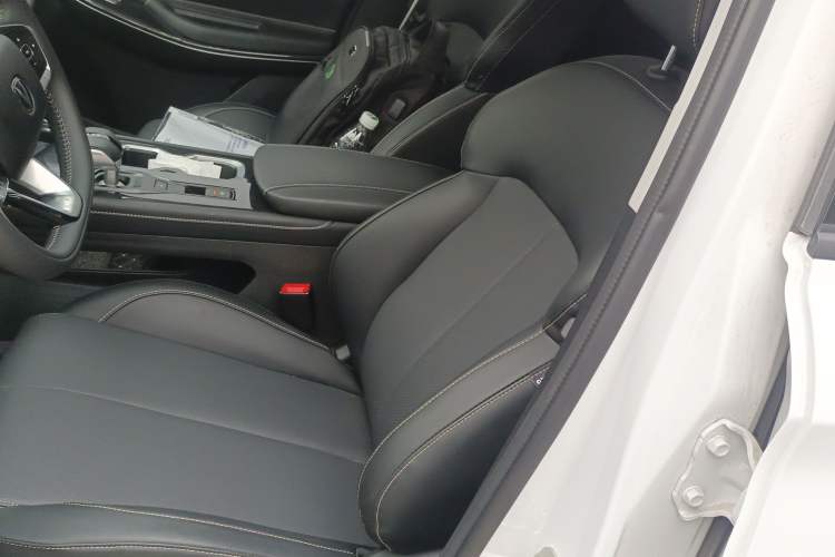 Used CHANGAN CS75 2026 Model PRO 1.5T DCT Prestige 7-Seater Left Front Seat