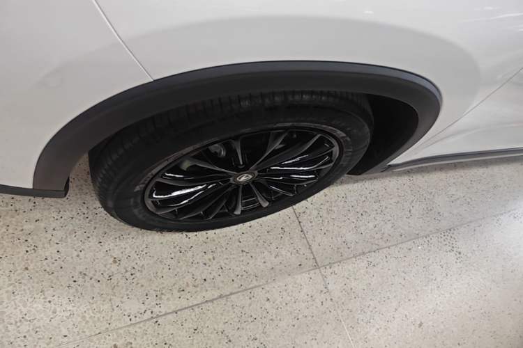 Used CHANGAN CS75 2026 Model PRO 1.5T DCT Prestige 7-Seater Left Front Wheel Hub