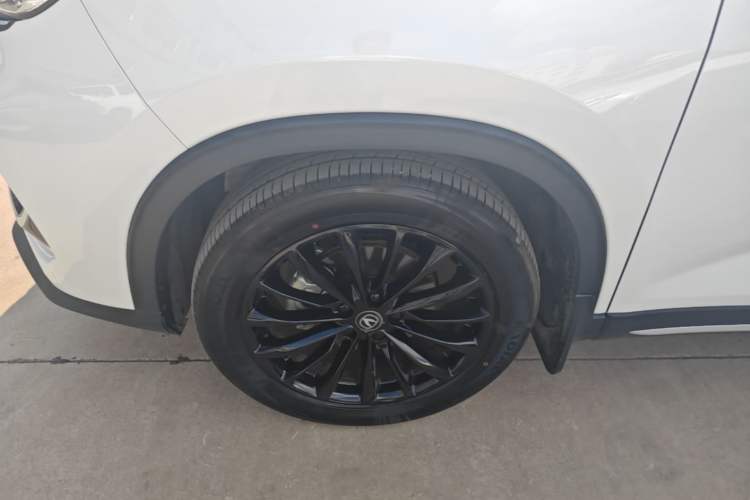 Used CHANGAN CS75 2026 Model PRO 1.5T DCT Comfort 7-Seater Left Front Wheel Hub