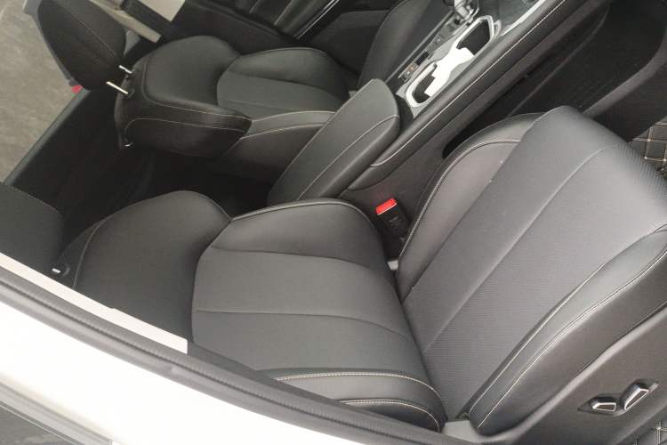 Used CHANGAN CS75 2026 Model PRO 1.5T DCT Prestige 7-Seater Right Front Seat