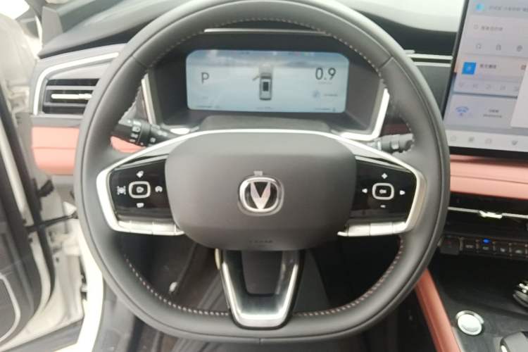 Used CHANGAN CS75 2026 Model PRO 1.5T DCT Prestige 7-Seater Steering Wheel