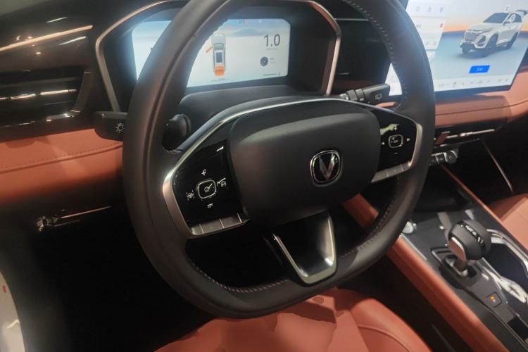 Used CHANGAN CS75 2026 Model PRO 1.5T DCT Prestige 7-Seater Steering Wheel