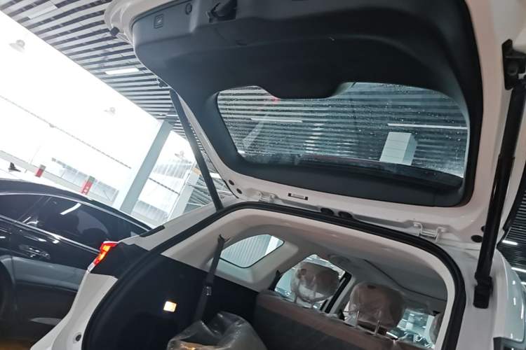 Used CHANGAN CS75 2026 Model PRO 1.5T DCT Prestige 7-Seater Trunk