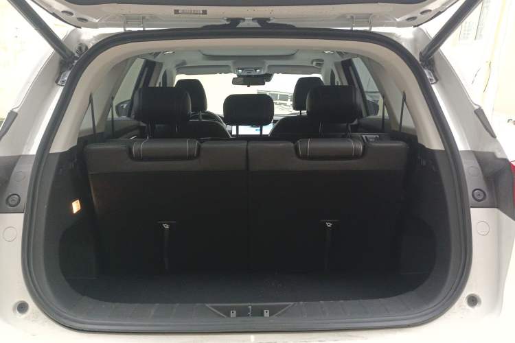 Used CHANGAN CS75 2026 Model PRO 1.5T DCT Prestige 7-Seater Trunk