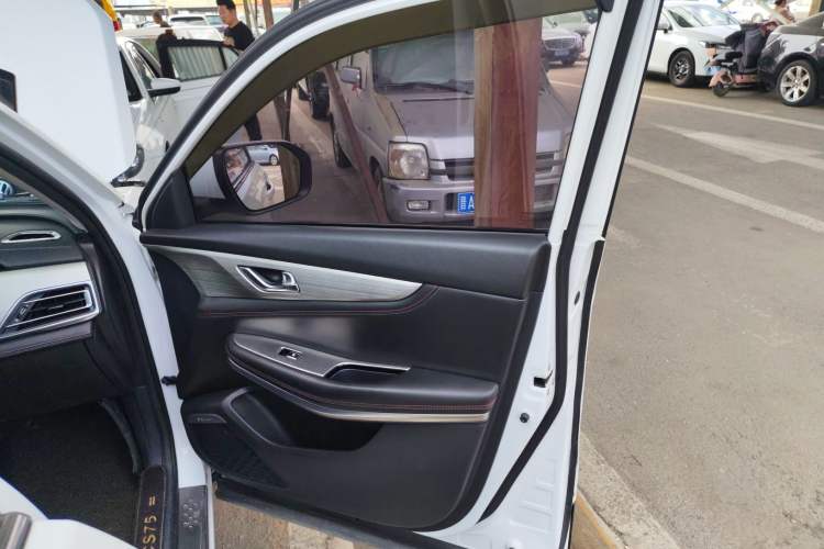 Used CHANGAN CS75 New Energy 2018 1.5T PHEV Progressive Trim Right Front Door Interior