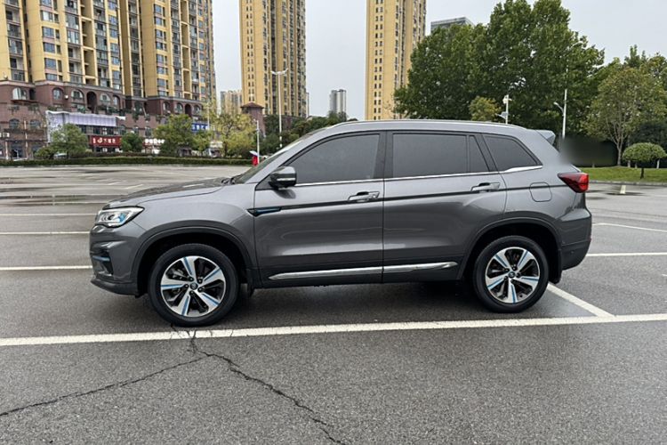 Used CHANGAN CS75 New Energy 2018 1.5T PHEV Navigation Model Exterior 2