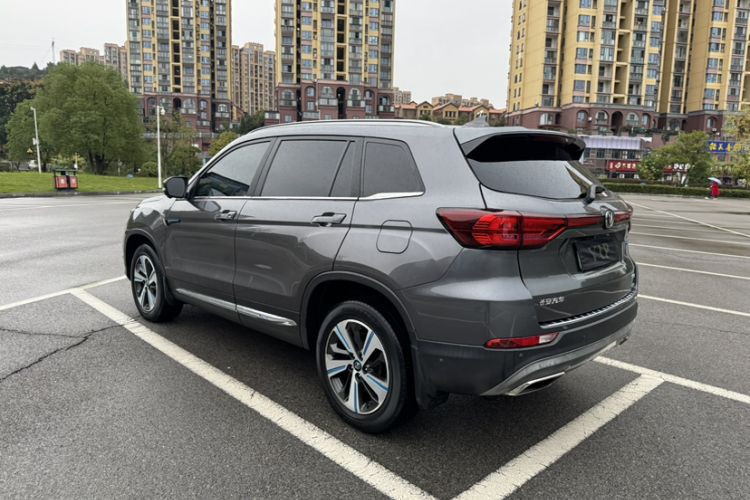 Used CHANGAN CS75 New Energy 2018 1.5T PHEV Navigation Model Exterior 4