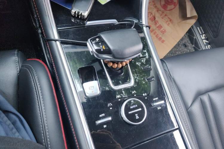 Used CHANGAN CS75 New Energy 2018 1.5T PHEV Progressive Trim Gear Lever