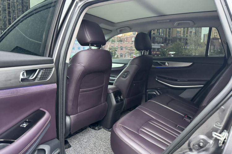 Used CHANGAN CS75 New Energy 2018 1.5T PHEV Navigation Model Interior 4