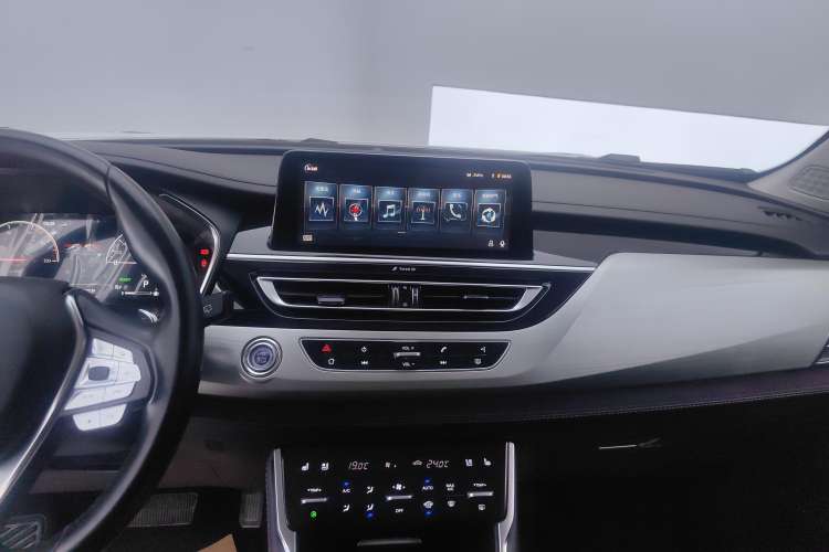 Used CHANGAN CS75 New Energy 2018 1.5T PHEV Navigation Model Audio And AC Panel