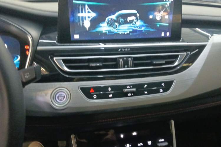 Used CHANGAN CS75 New Energy 2018 1.5T PHEV Progressive Trim Audio And AC Panel