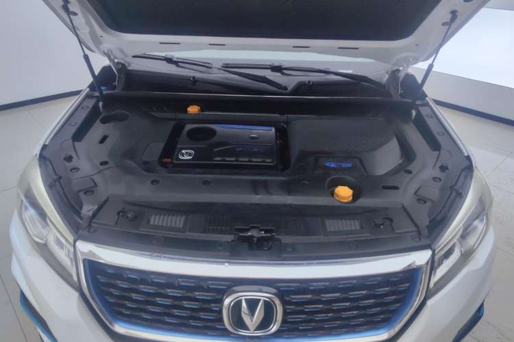 Used CHANGAN CS75 New Energy 2018 1.5T PHEV Navigation Model Engine Bay