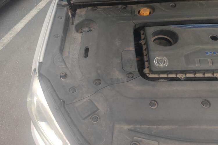 Used CHANGAN CS75 New Energy 2018 1.5T PHEV Navigation Model Engine Bay Right