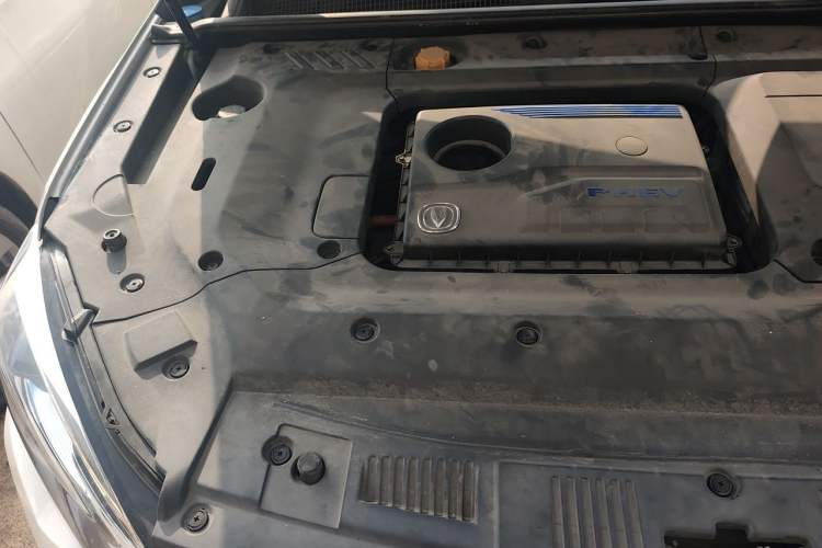 Used CHANGAN CS75 New Energy 2018 1.5T PHEV Navigation Model Engine Bay Right