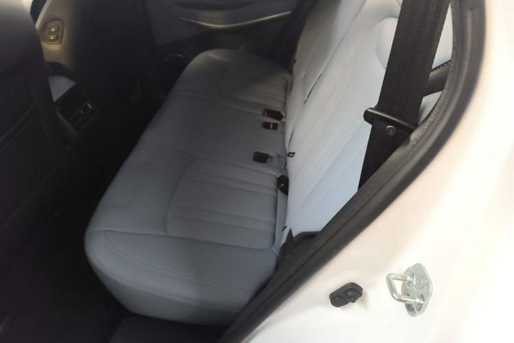 Used CHANGAN CS75 New Energy 2018 1.5T PHEV Elite Model Left Rear Seat