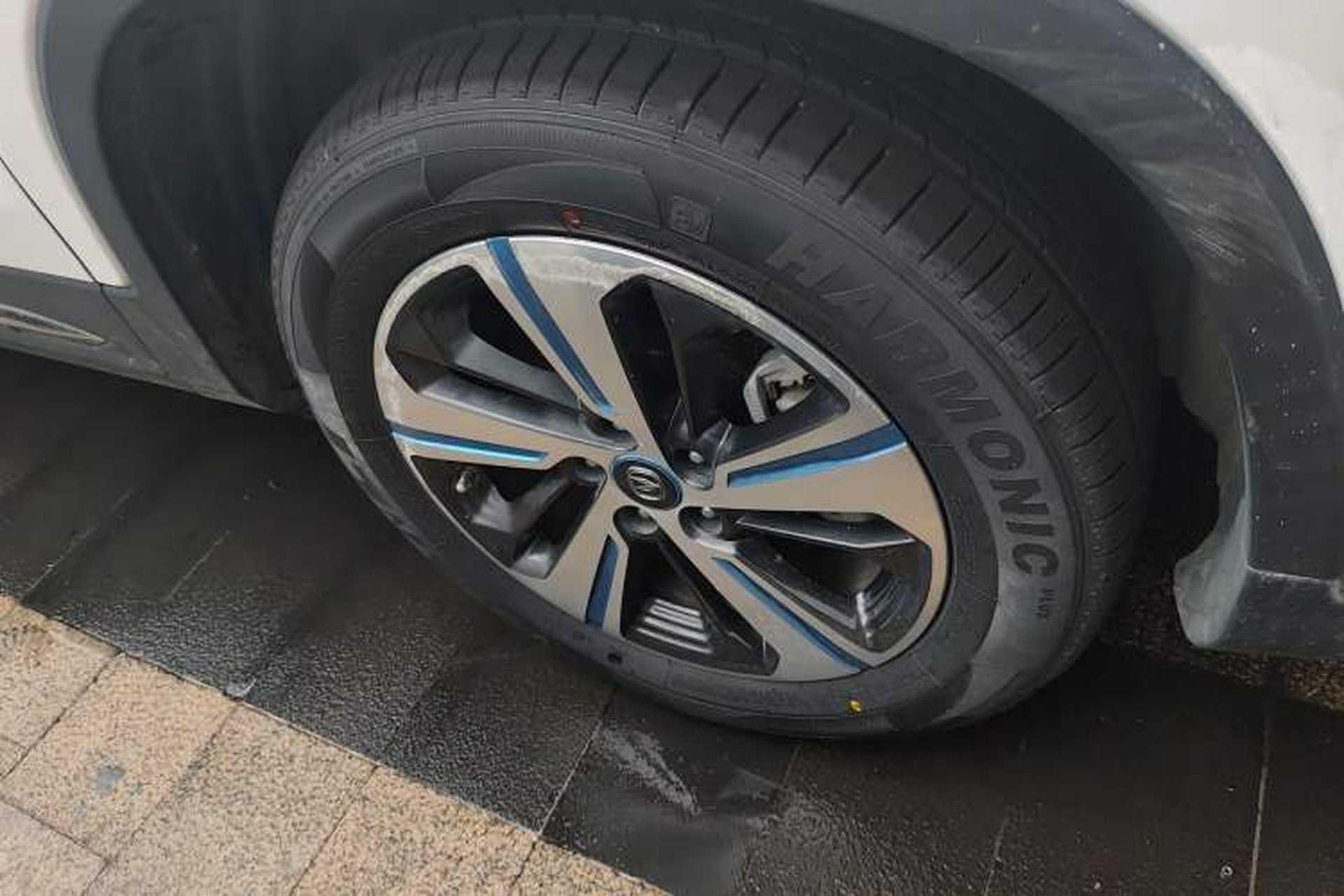 Used CHANGAN CS75 New Energy 2018 1.5T PHEV Navigation Model Right Front Wheel Hub