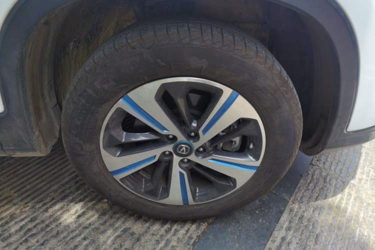 Used CHANGAN CS75 New Energy 2018 1.5T PHEV Progressive Trim Right Front Wheel Hub
