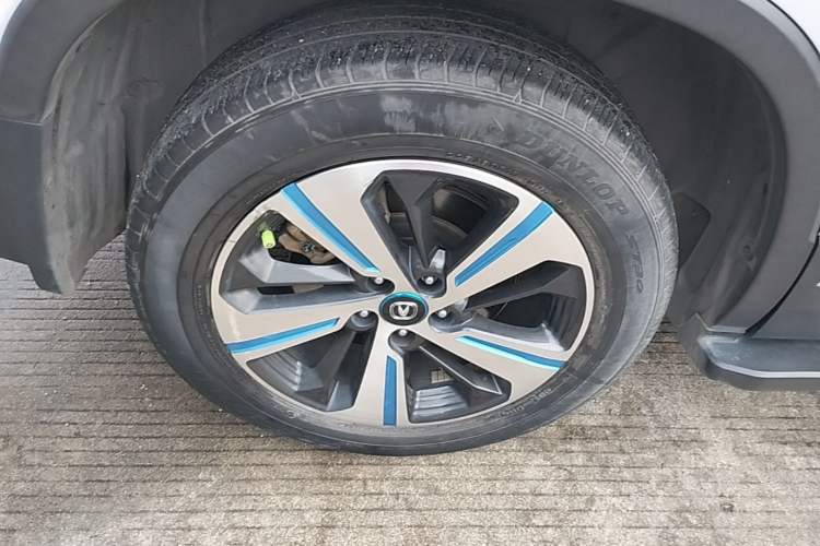 Used CHANGAN CS75 New Energy 2018 1.5T PHEV Progressive Trim Right Rear Wheel Hub