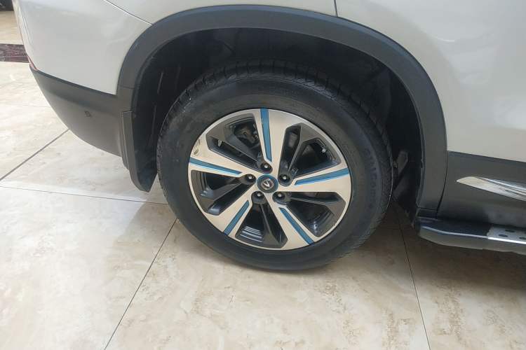 Used CHANGAN CS75 New Energy 2018 1.5T PHEV Navigation Model Right Rear Wheel Hub
